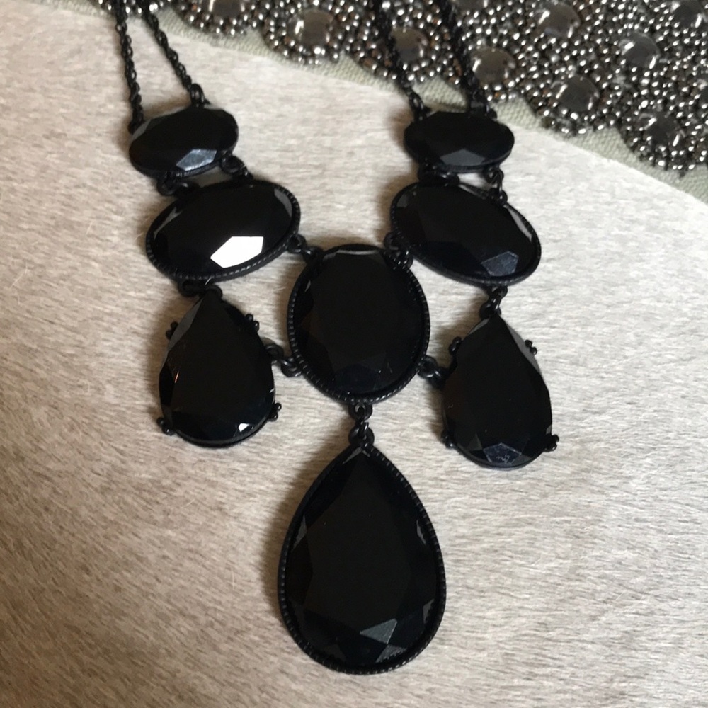 Costume jewelry necklace
